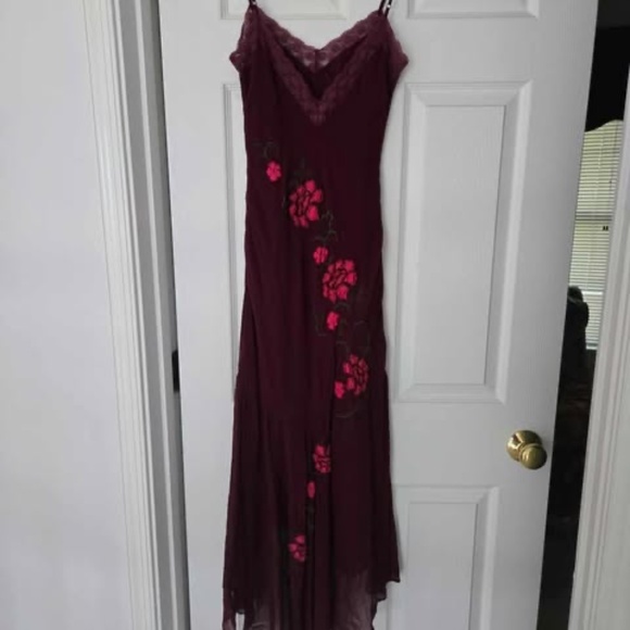 Sue wong Maroon Floral Maxi Dress 100% Silk with free pink silk shall - Picture 7 of 13